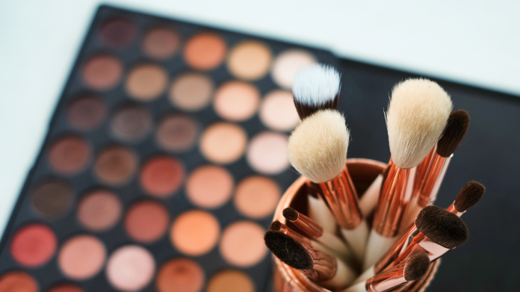 Cosmetic Manufacturers In Delhi