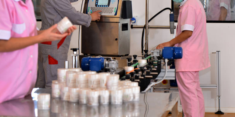 Cosmetic manufacturer in Abu Dhabi producing high-quality skincare and beauty products.